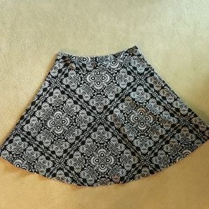 Super cute full skirt